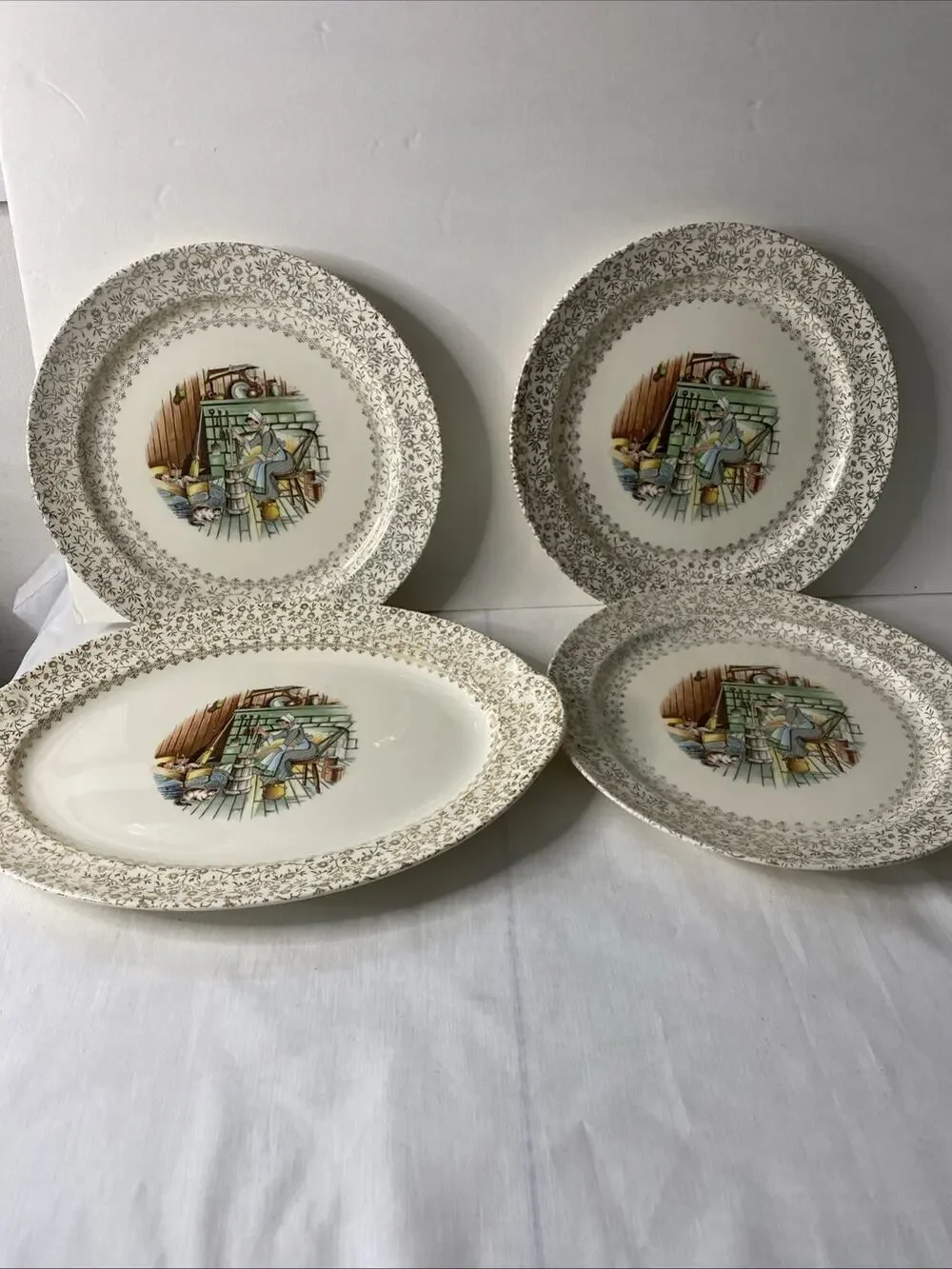 Taylor Smith Taylor 10521 Homestead Collection 22 Kt Gold 3 plates/1 platter